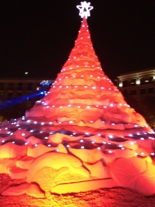 West Palm Beach Christmas Sand Tree
